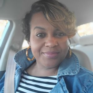 Meet your Posher, Alicia